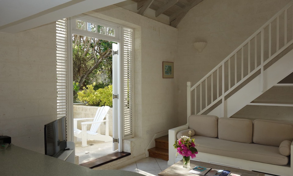 Silver Sands Apartment | Inchcape Seaside Villas right on Silver Sands Beach - Seaside Cottage C