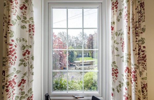 Stackpole Cottage | 3 Bed in Stackpole (oc-c41424)