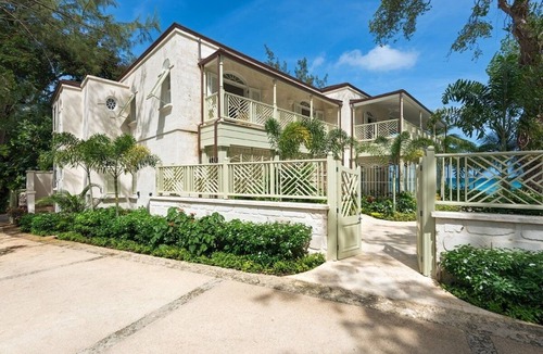 Mullins House | Hemingway House by Blue Sky Luxury
