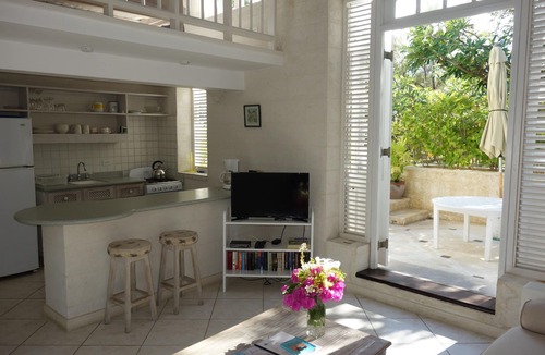 Silver Sands Apartment | Inchcape Seaside Villas right on Silver Sands Beach - Seaside Cottage C