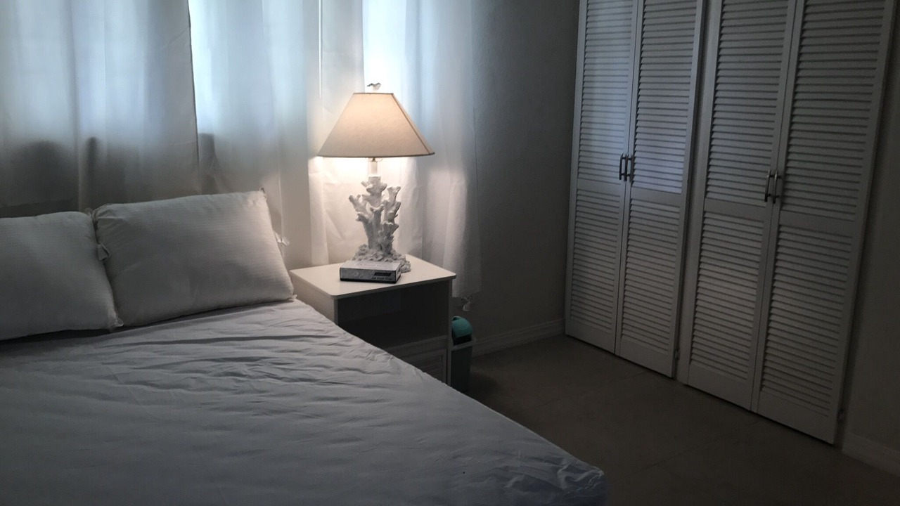 Photo of Bedroom in Oistins