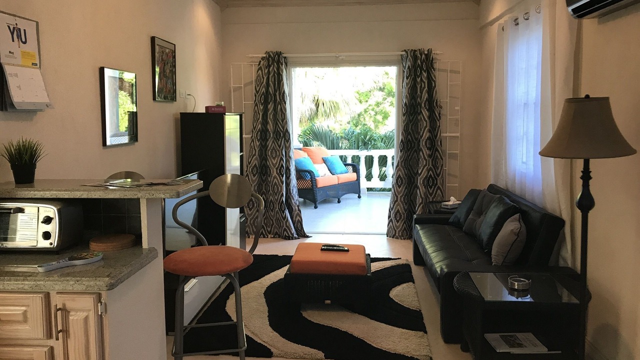 Photo of Livingroom in Oistins