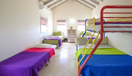 House, 4 Bedrooms